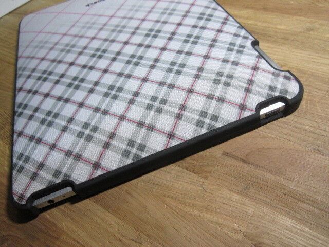 Checkered Speck Shell Cover Case Skin for Apple iPad with Wi-Fi - 32GB MB293X/A