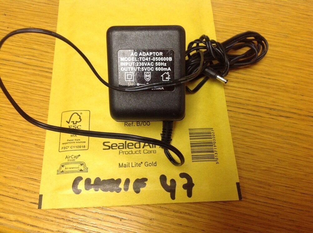 Genuine Ac Adaptor model TD41-050600B 5vdc 600ma