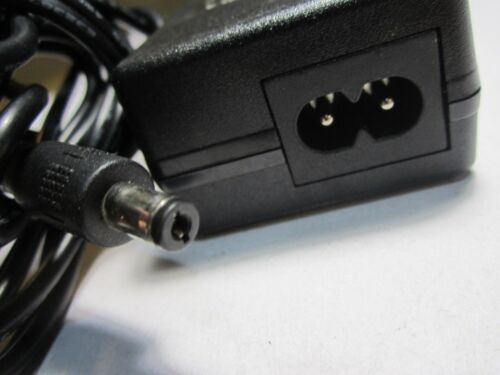 GENUINE MOTOROLA P/N: 568068-001-00 NU18-4057300-I3 5.7V 3A AC-DC POWER ADAPTOR