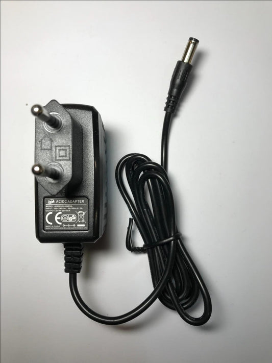 EU Plug Genuine JUKE AC/DC Adapter model JK050200-S04EUA 5V 2000mA 5.5mm x 2.1mm