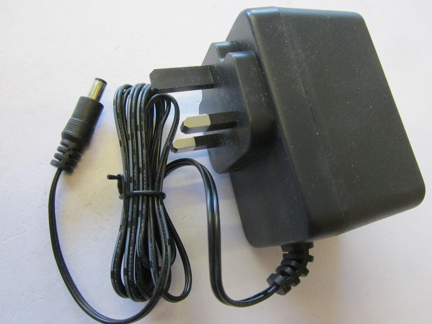 Replacement for 24Vac 250mA 6.0V/A AC-AC Adaptor model no XY-24000250AB UK Plug