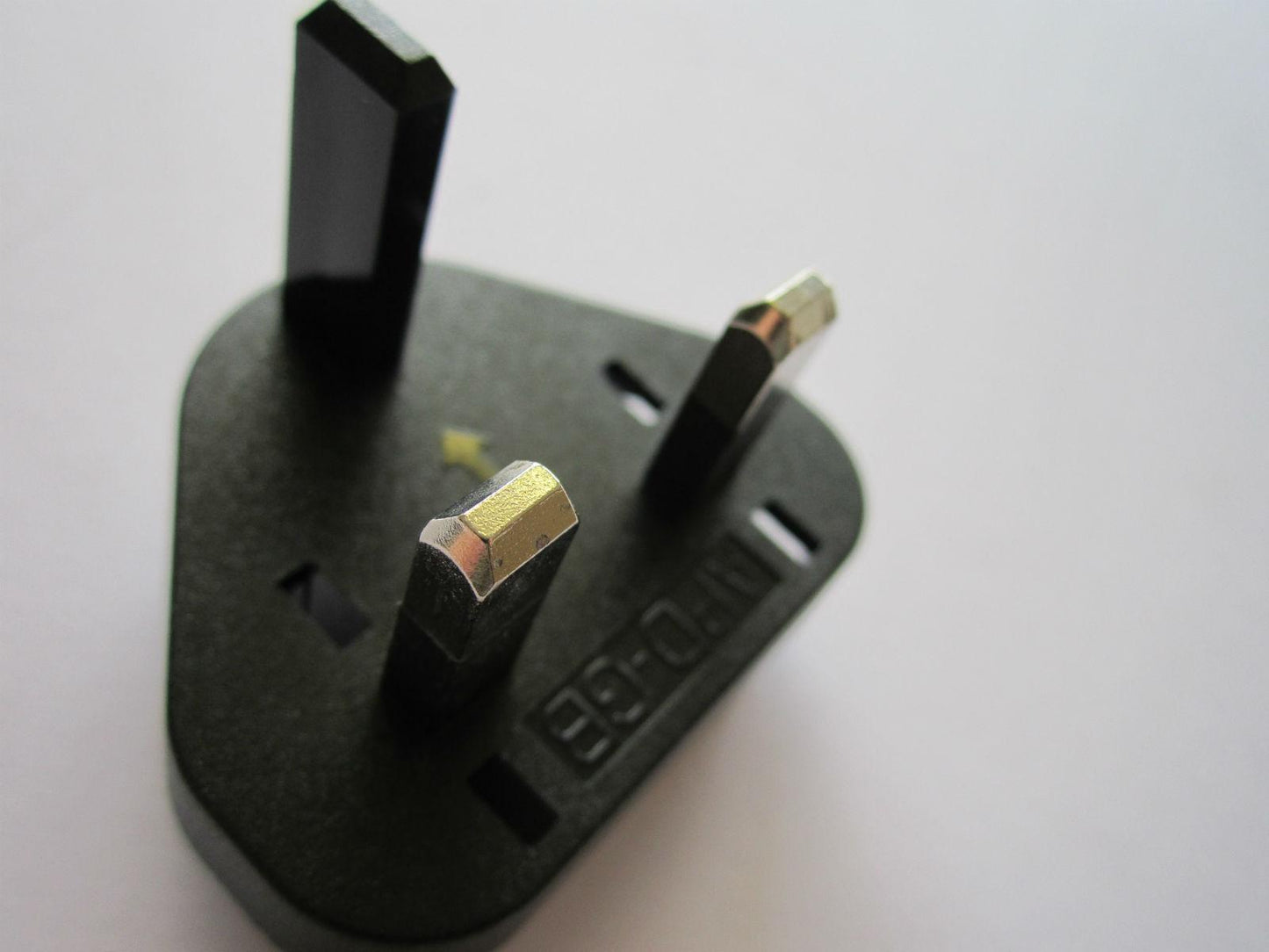 APD UK Slide Attachment Plug for Asian Power Devices WA-40E19R AC Power Adaptor