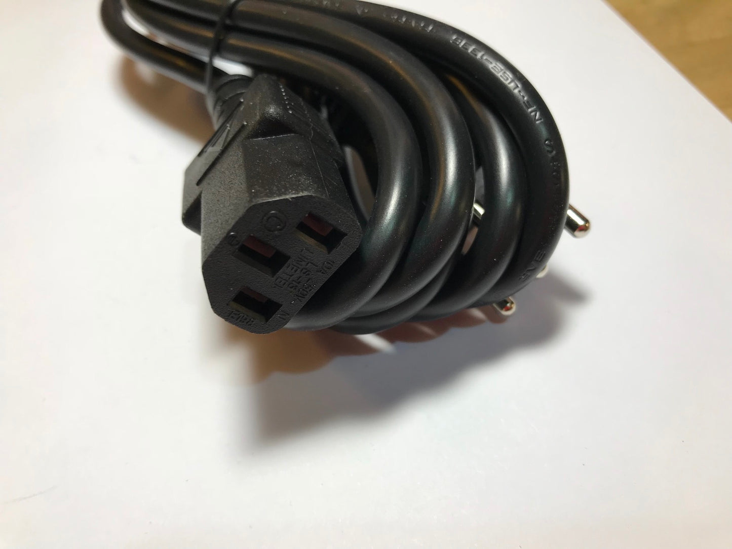 Swiss C13 IEC Kettle Lead Power Cable Mains Cord 54-371266-02 100772282