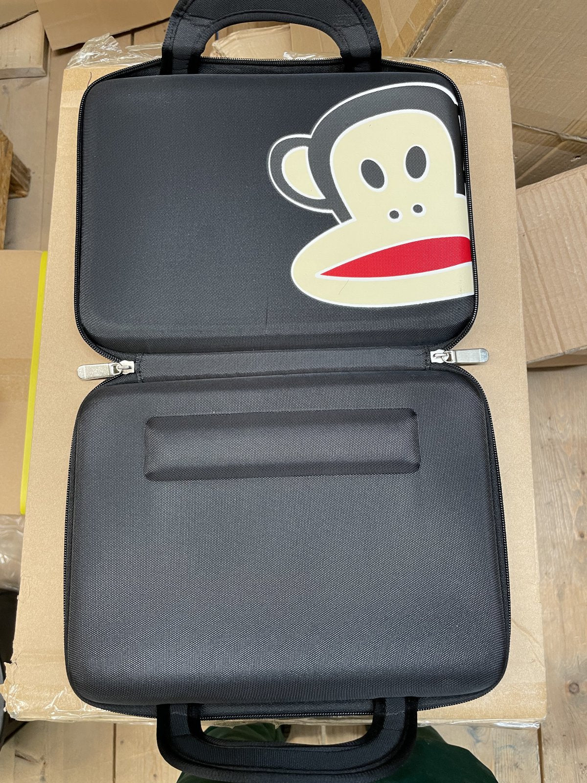 BULK JOBLOT CARBOOT 20 X Black Monkey Hard Shell Carry Case/Bag for iPad Tablet