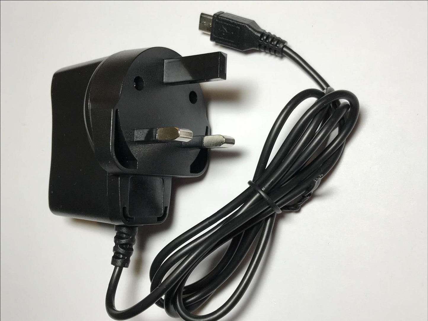 Genuine AC/DC Adapter model XEA-L1H4-011C5010-R 5V 500mA ARCHOS Access 18F Phone