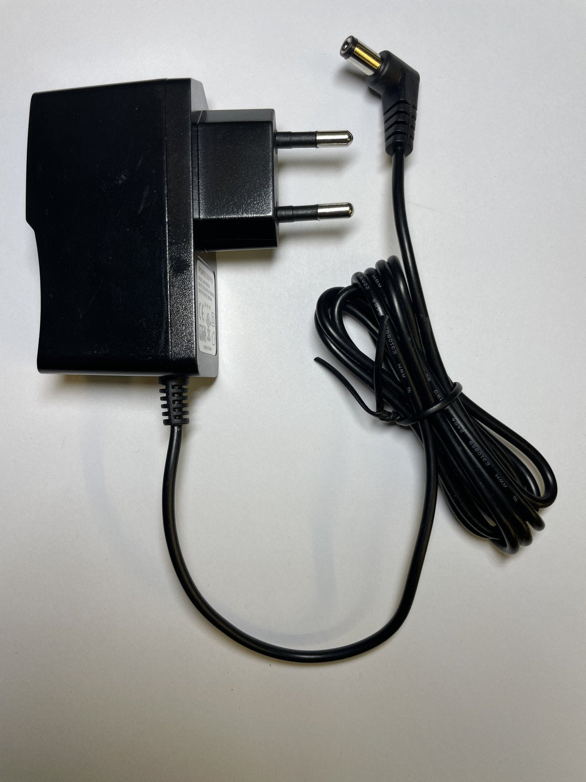 EU 6VDC 2000mA 6V AC-DC Adaptor Power Supply SW-060200 Charger UK Plug 5.5X2.1