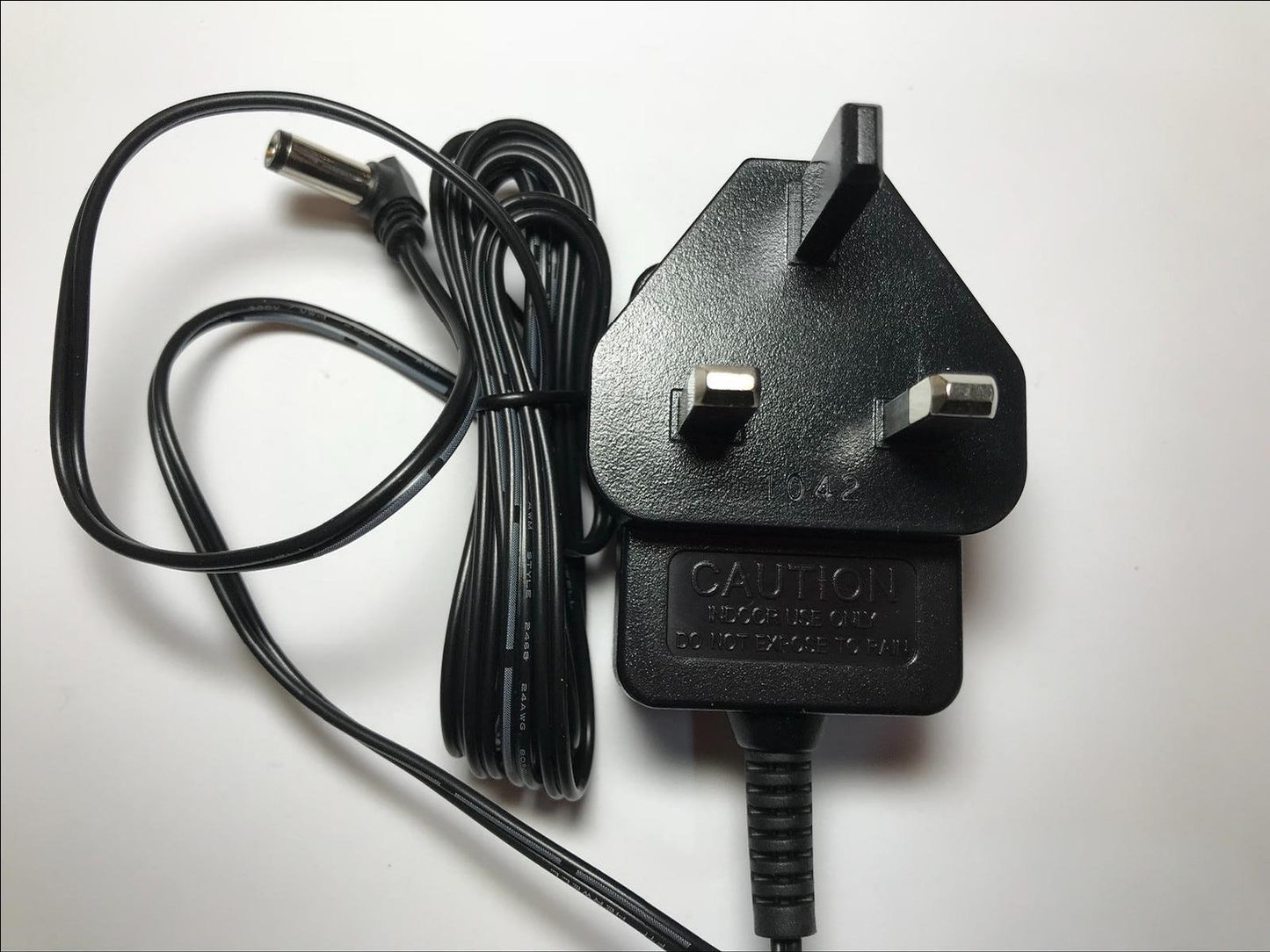 DC6V Mains 6V 300mA Switching Adaptor for Parents Motorola MBP10 Baby Monitor