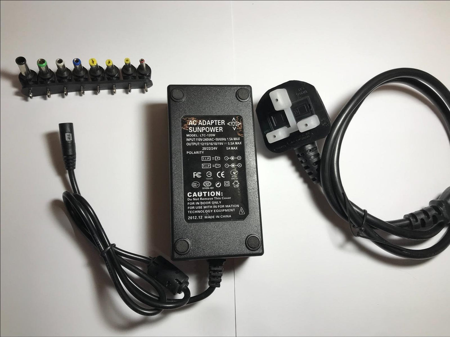 15V 3A 4A 4.5A AC-DC Adaptor Power Supply Universal Selection of Tips