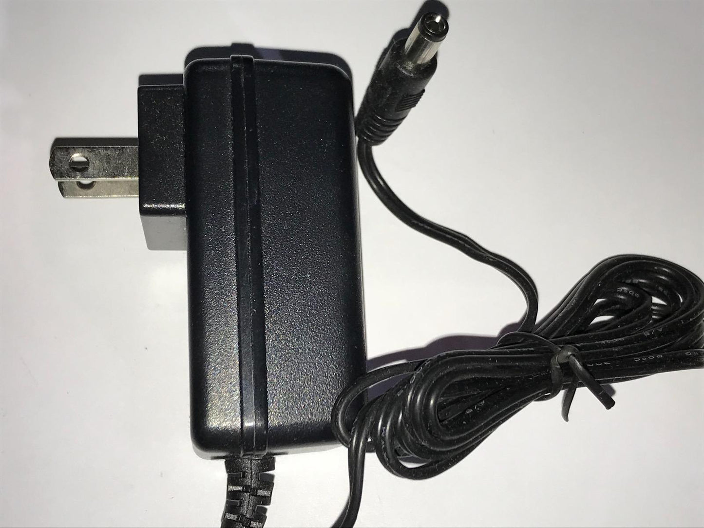 USA 5.0V 2.0A SWITCHING AC/DC POWER ADAPTER FLD0710-5.0V2.00A 5V 2A 2.1MM 5.5MM