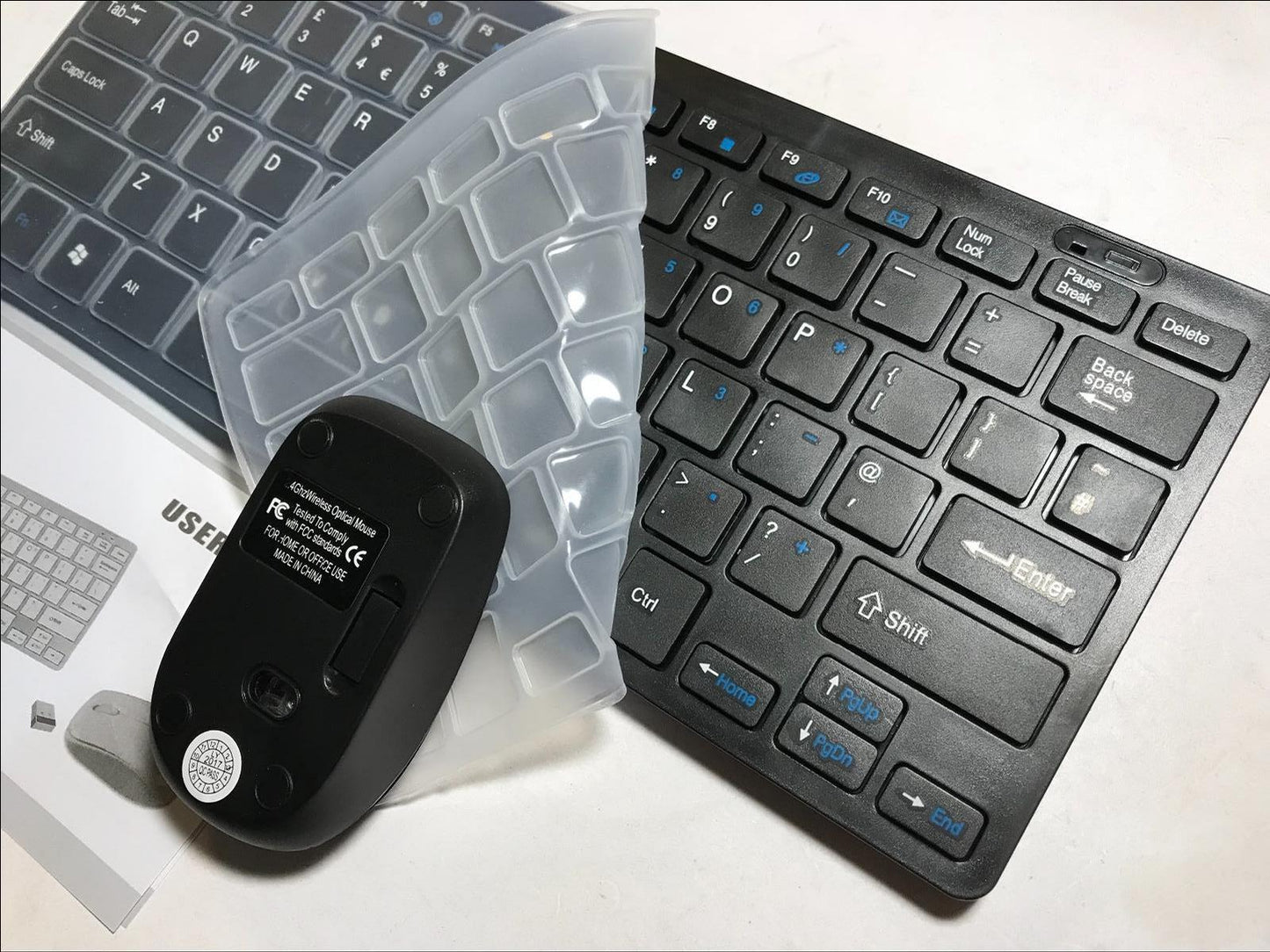 Black Wireless Mini Keyboard & Mouse for Samsung TV UE55MU6100, LT24D390SW/XU