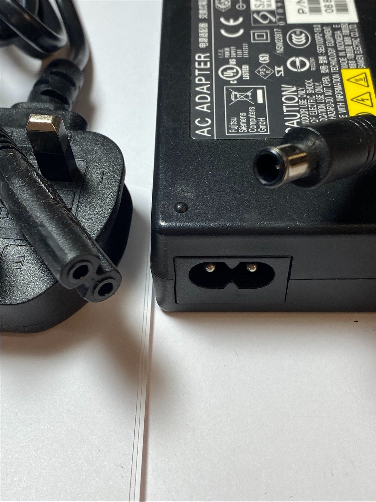 Replacement for 19.0V 59.0W 3.10A A5919-KPNL AC/DC Adaptor Power Supply +UK Lead