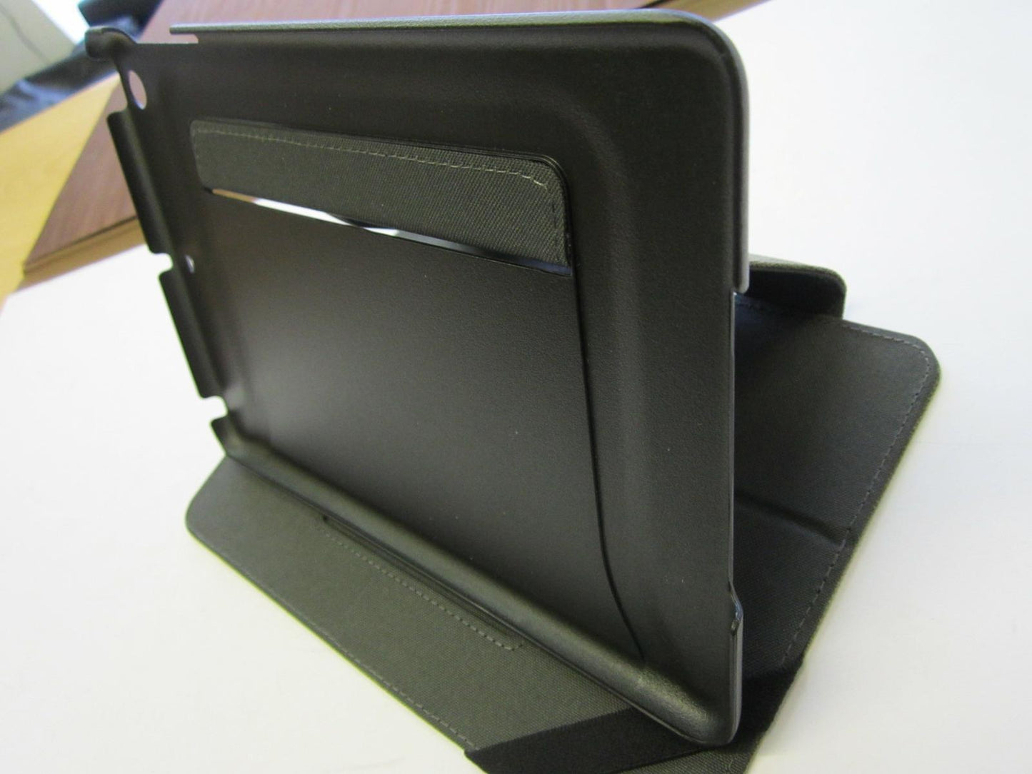 Multi Angle Top Quality Hard Shell Carry Case Stand for iPad Mini 200mm x134.7mm