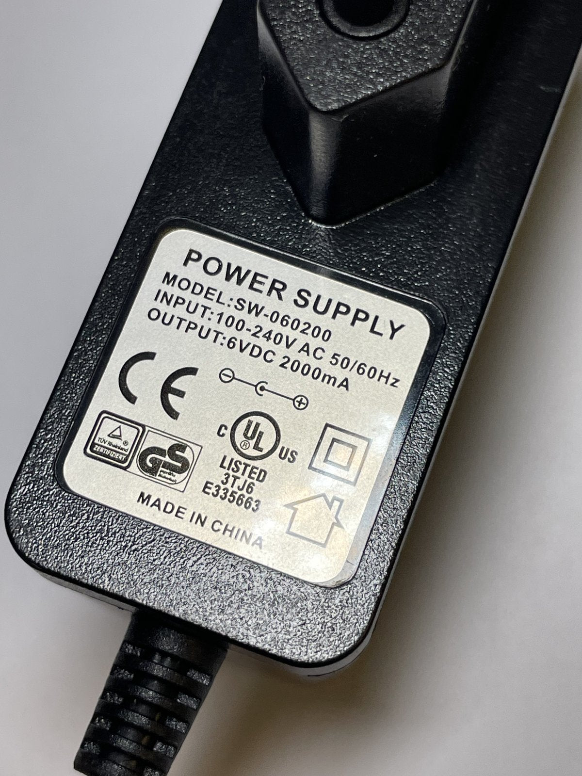 EU 6VDC 2000mA 6V AC-DC Adaptor Power Supply SW-060200 Charger UK Plug 5.5X2.1