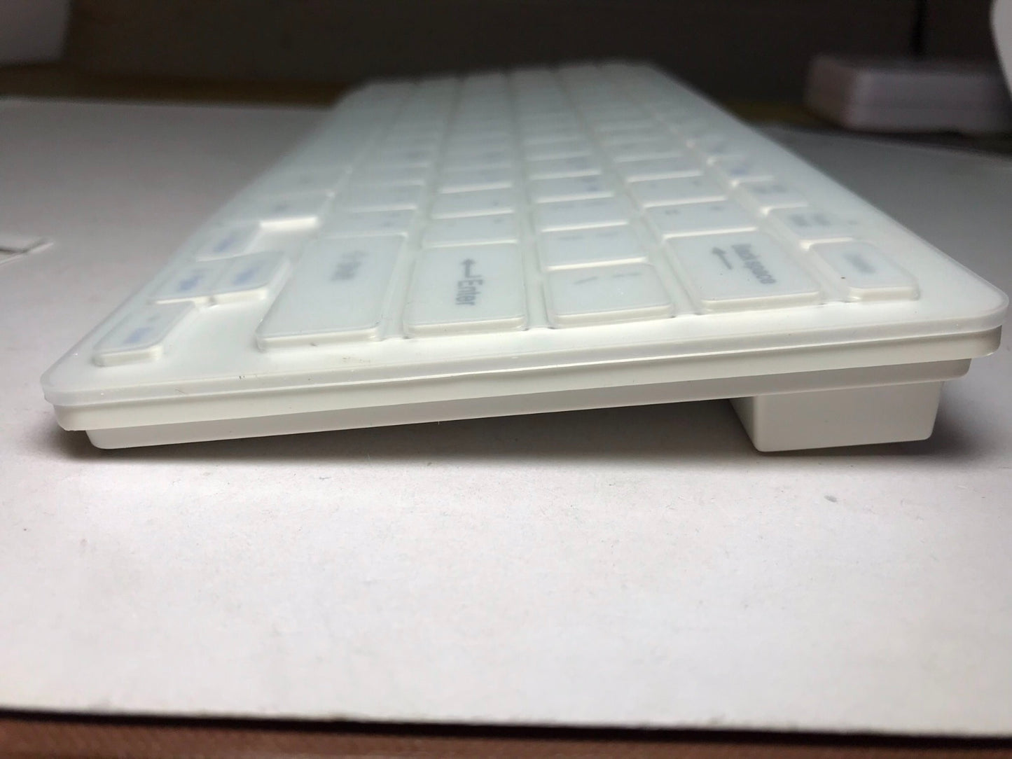 White Wireless Keyboard and Mouse for Apple iMac 20 Zoll Aluminium Modell 8,1